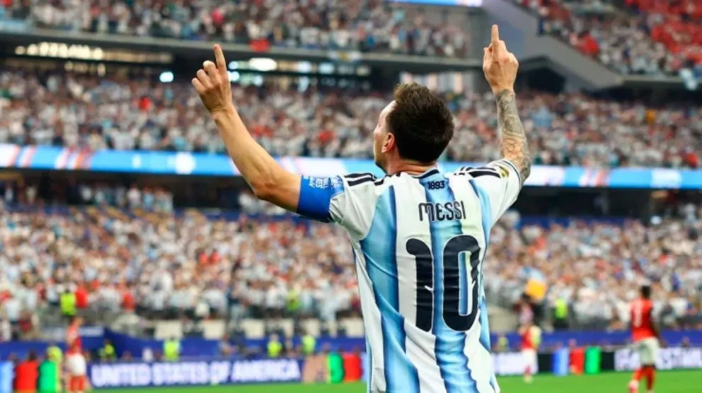 Las camisetas de Messi: goles, récords y copas por el Mundo