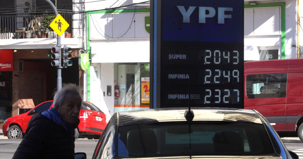 YPF contiene los aumentos y crece la presión sobre las otras marcas