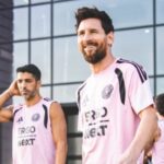 Utilice este título cómo fue su primer día sin ser jugador de Selección y cree en base a ese titulo original un titulo nuevo, preciso, comprensible y que no pierda relacion con el titulo original. Necesito que me devuelvas solo y nada mas que el titulo nuevo.