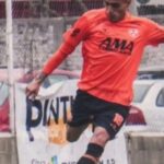 Utilice este título de quedar libre y sufrir un juicio público por un video viral a jugar una final por el ascenso con Berazategui y cree en base a ese titulo original un titulo nuevo, preciso, comprensible y que no pierda relacion con el titulo original. Necesito que me devuelvas solo y nada mas que el titulo nuevo.