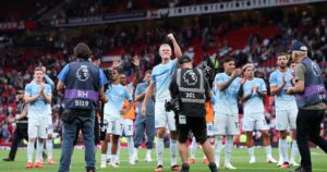 el club se defiende pero en Inglaterra advierten que sus figuras podrían irse libres