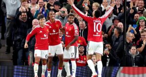 la banca del DT del Manchester United a Lisandro Martínez antes de un partido clave en la Premier League