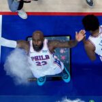 Utilice este título los Knicks y el peso de defender el título, LeBron James en los 76ers, la revancha de Wembanyama y Shai en busca de ser MVP por tercer año seguido y cree en base a ese titulo original un titulo nuevo, preciso, comprensible y que no pierda relacion con el titulo original. Necesito que me devuelvas solo y nada mas que el titulo nuevo.