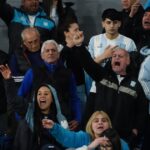 Utilice este título un año para el olvido, sin un salto de calidad en el fútbol y con los hinchas calientes de cara al clásico de Avellaneda y cree en base a ese titulo original un titulo nuevo, preciso, comprensible y que no pierda relacion con el titulo original. Necesito que me devuelvas solo y nada mas que el titulo nuevo.